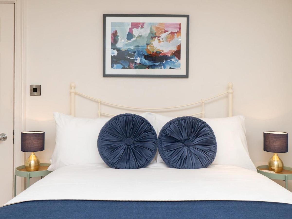 Pass The Keys 2 Bed Flat In The Heart Of Bath Apartment Exterior photo